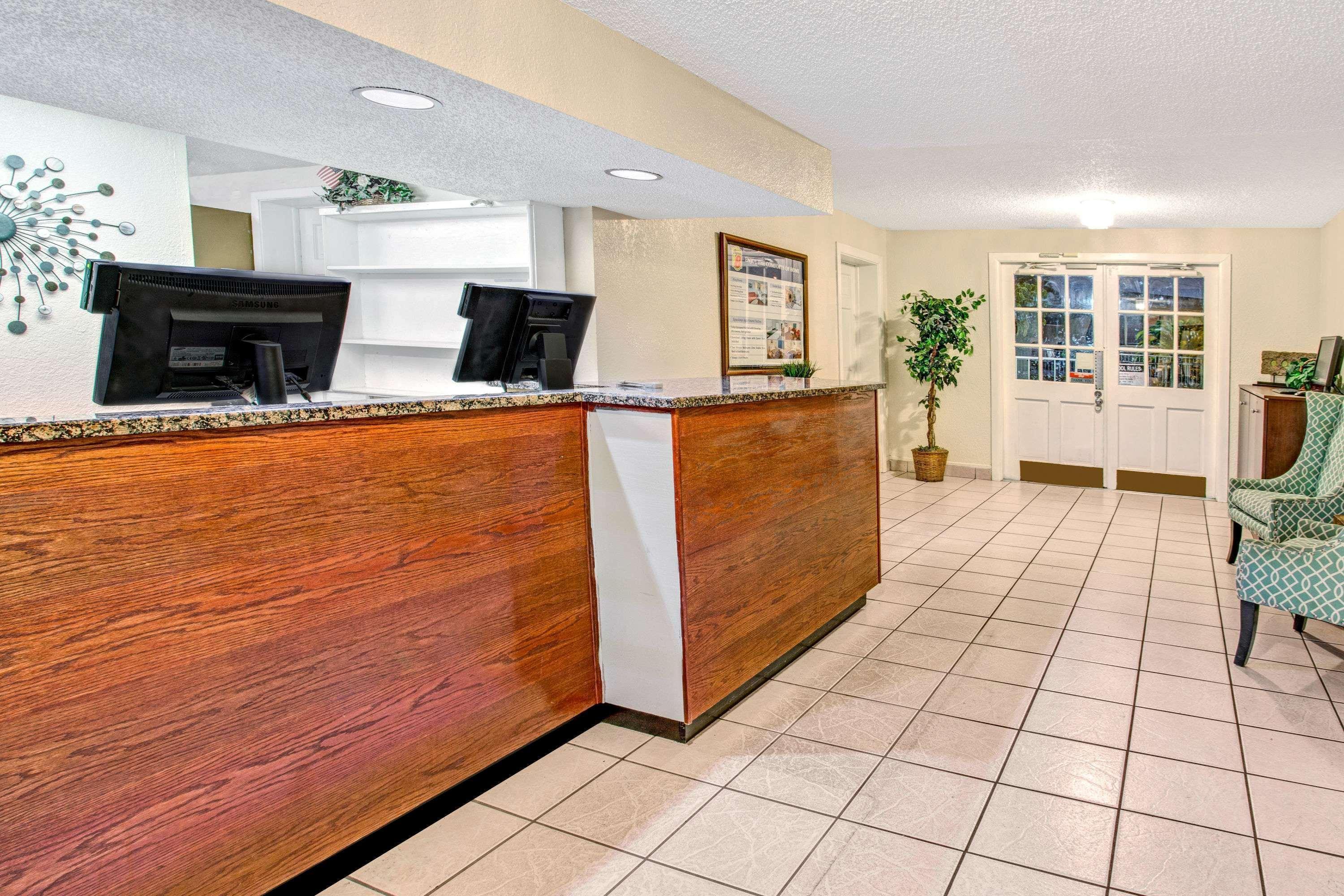 Motel Super 8 By Wyndham Kissimmee Exterior foto
