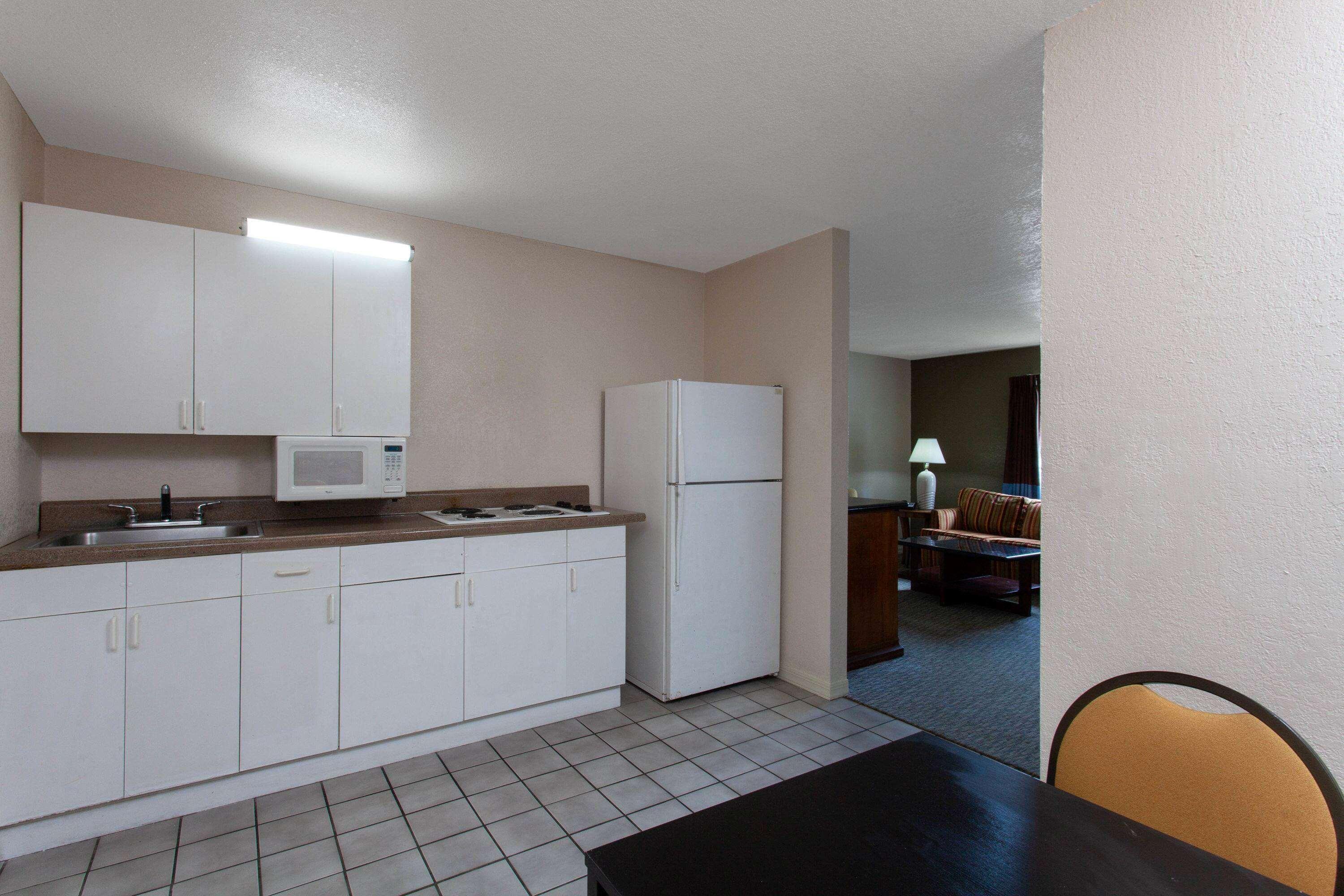 Motel Super 8 By Wyndham Kissimmee Exterior foto