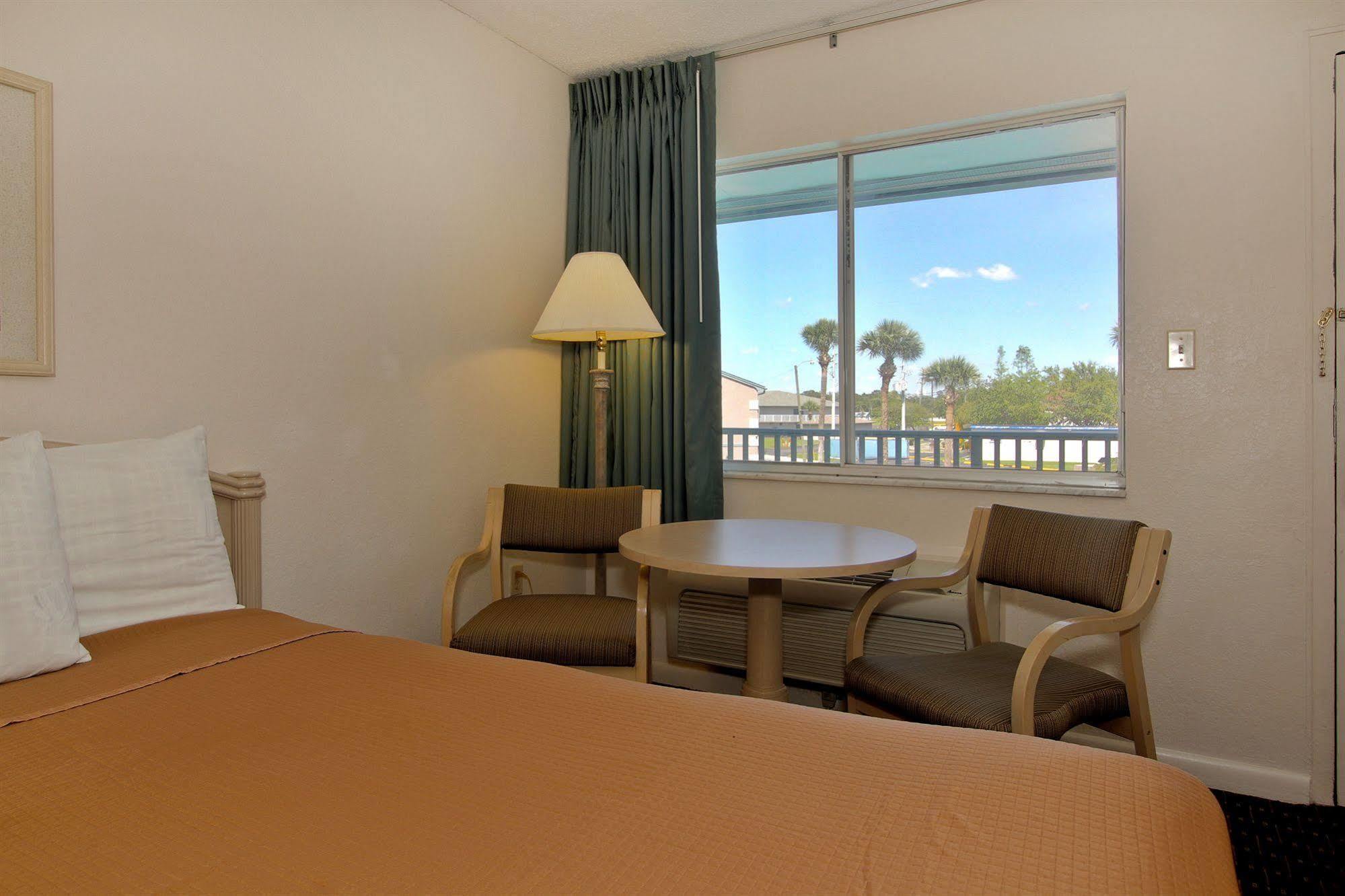 Motel Super 8 By Wyndham Kissimmee Exterior foto