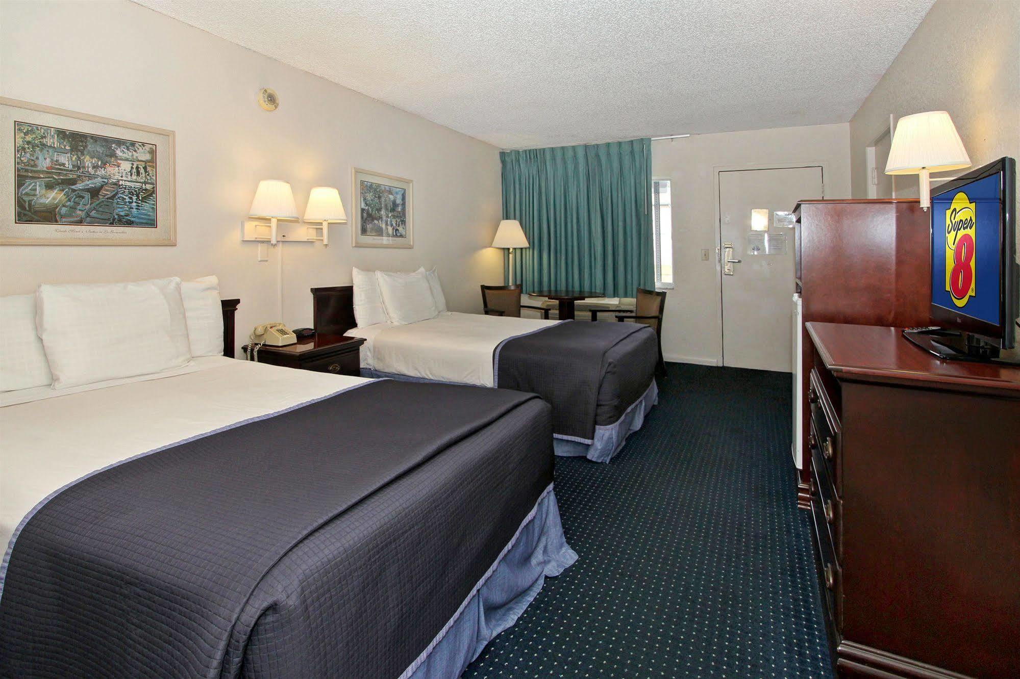 Motel Super 8 By Wyndham Kissimmee Exterior foto
